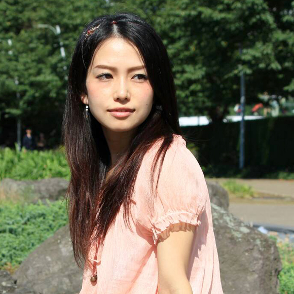 中津香織